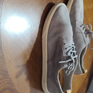 Soft men's shoes